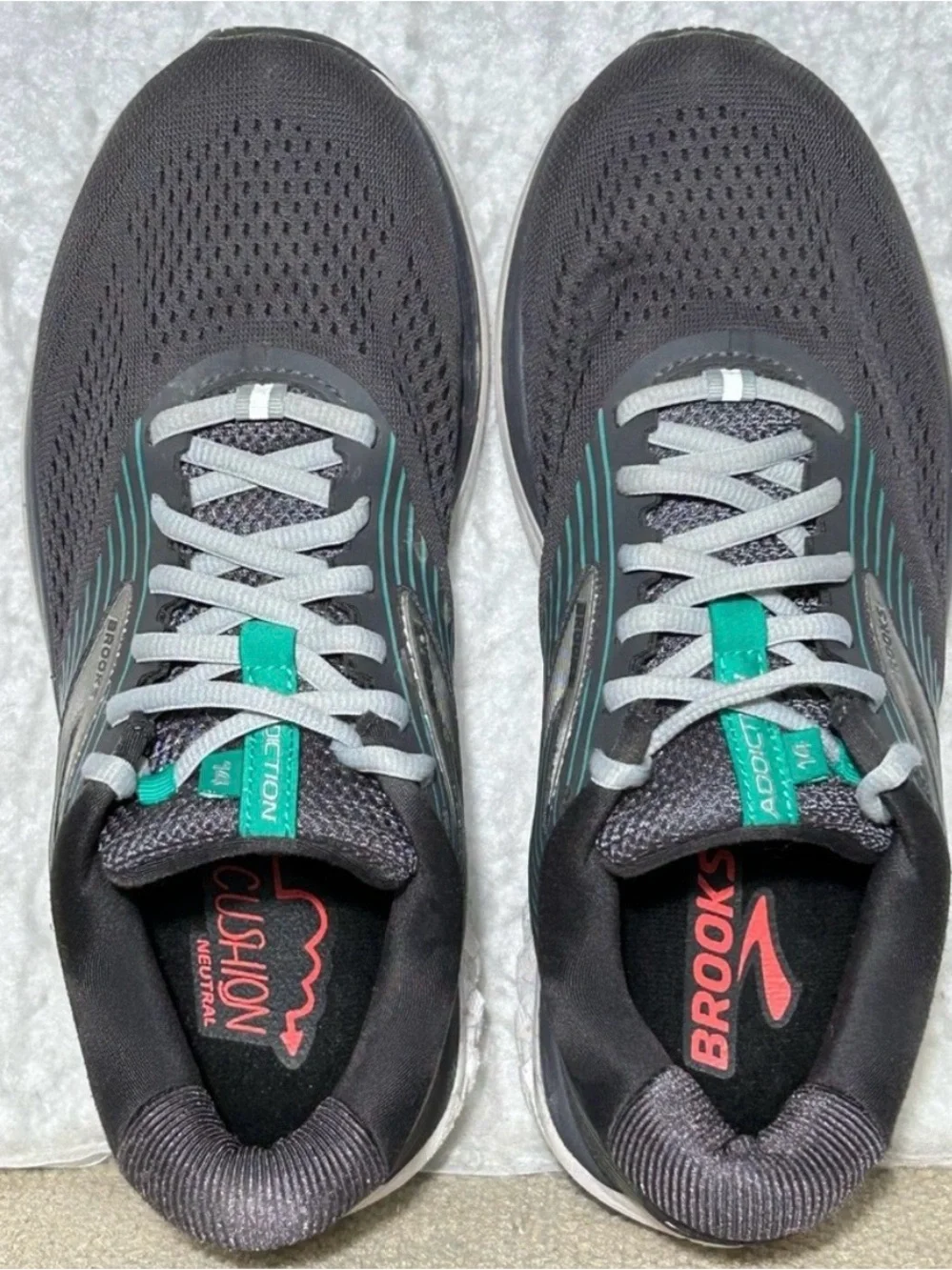 Brooks Black Running Shoes with Teal Accents - Picture 3 of 9